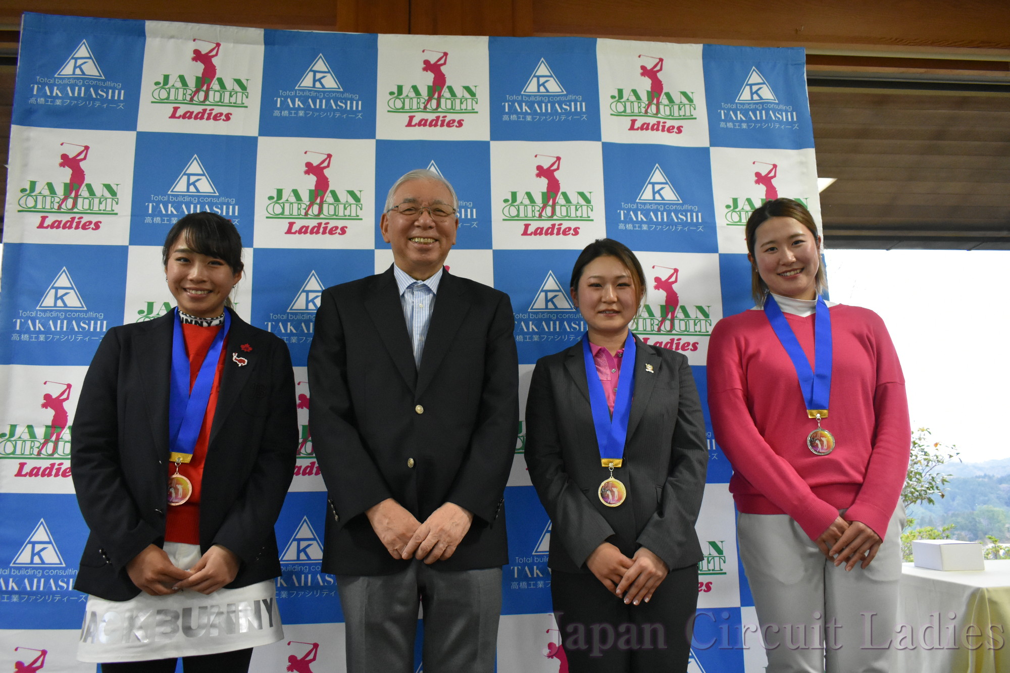 Free HTML5 Bootstrap Template by FREEHTML5.co